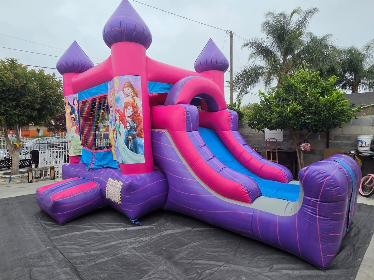 Brincolín de princesas con resbaladilla